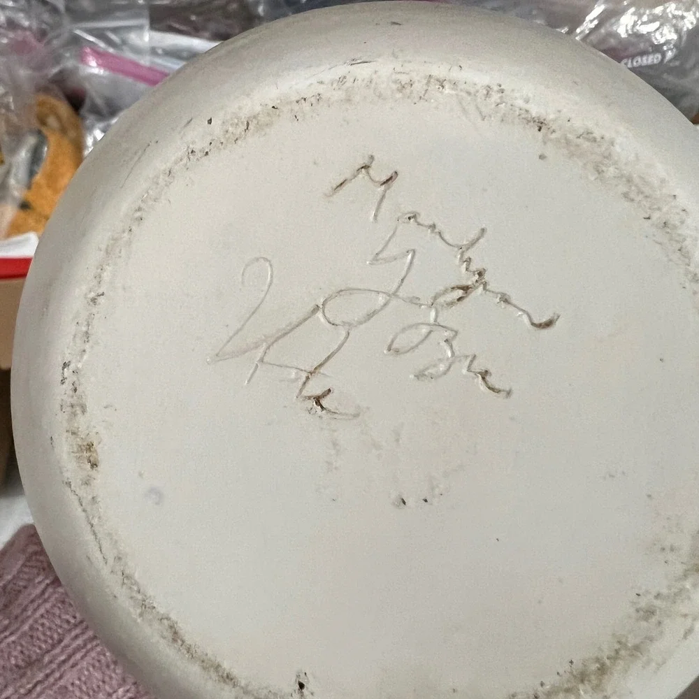 Marilyn Yazzie Ute Mountain Pottery Vase‎ Signed Navajo Artist Southwest Sunset